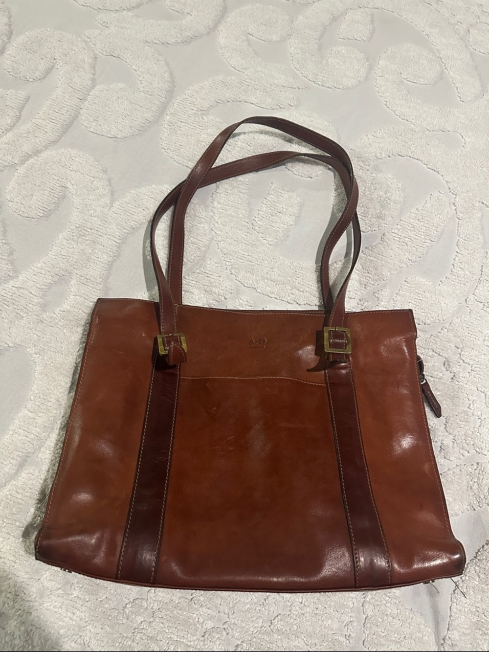 Adriano Tuscany. AD Firenze. Leather satchel. Italy. Plaid lined pockets.